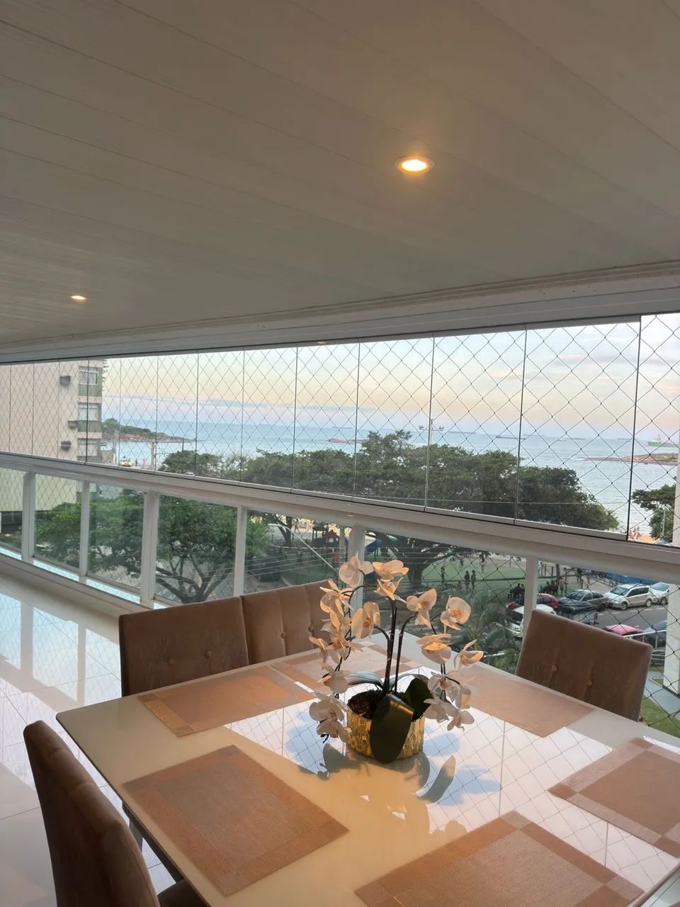 Mesa de jantar 6 cadeiras - Foto 3