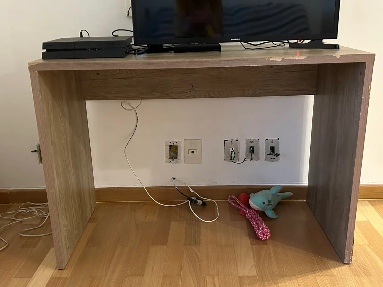 Escrivaninha Compacta para TV e Vídeo Game
