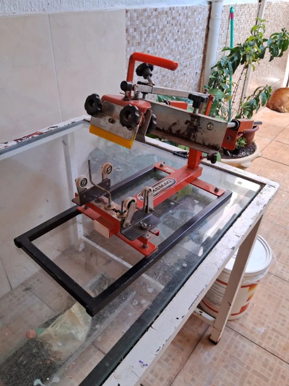 vendo maquina manual de imprimi copos em serigrafia - Foto 2