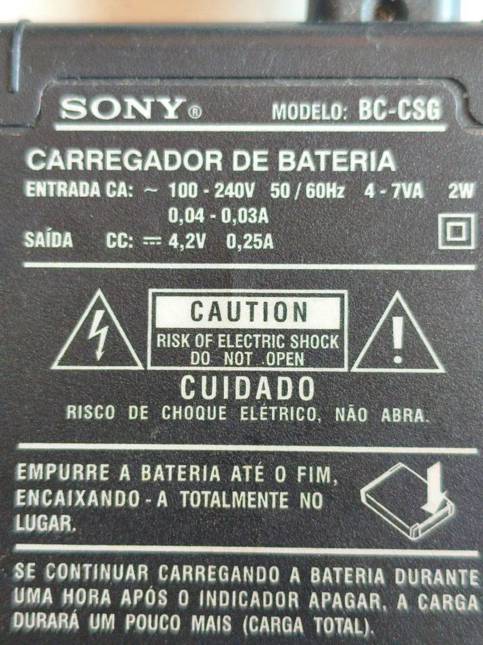 Carragador de bateria SONY BC-CSG