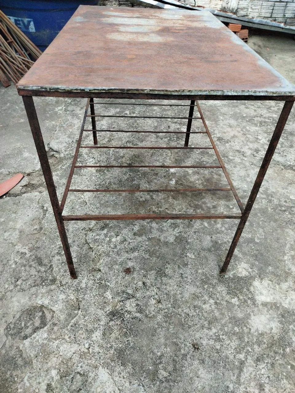 Mesa de Ferro - Foto 2