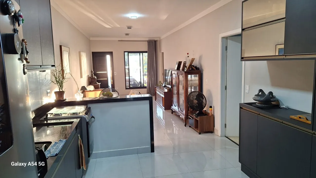 Casa terrea em condomínio/ Ondas
