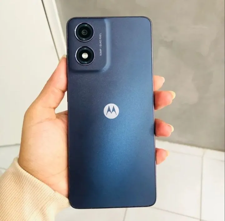 Moto g04s