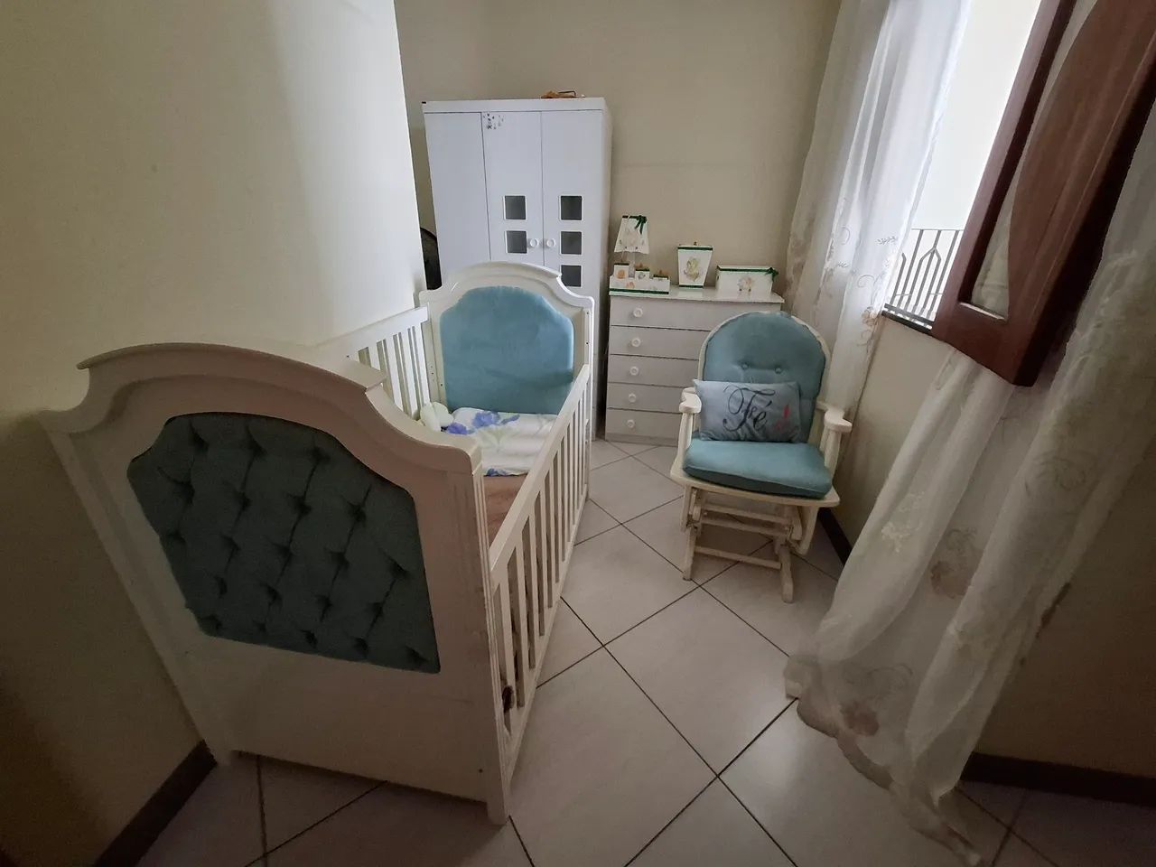 Quarto infatil completo.