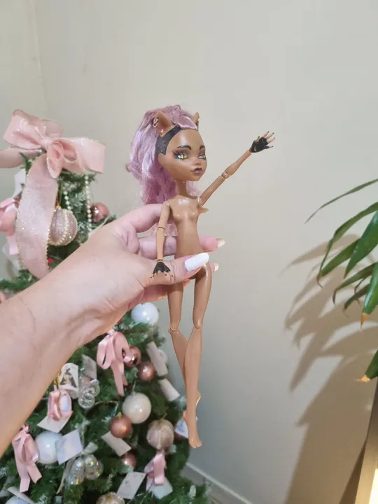 Boneca costumizada clawdeen ghouls rule monster high
