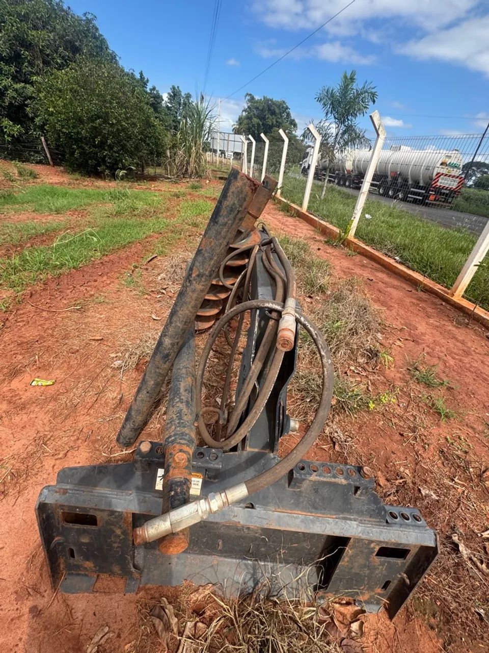 Perfuratriz hidraulica moBob Cat   - Foto 6