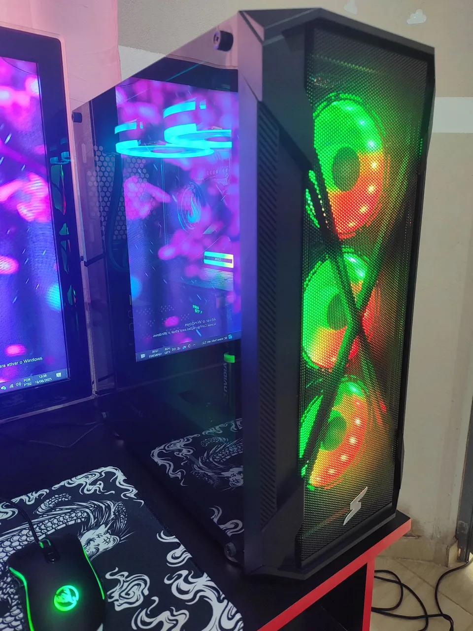 Cpu Gamer com LED RGB e Design Moderno