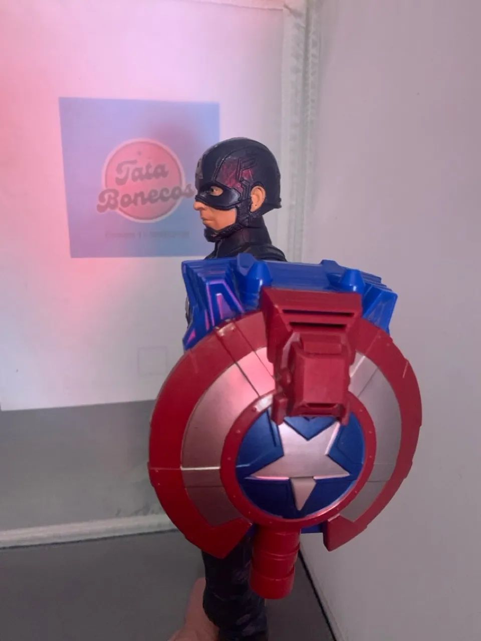 Capitão América - Boneco com escudo - Marvel