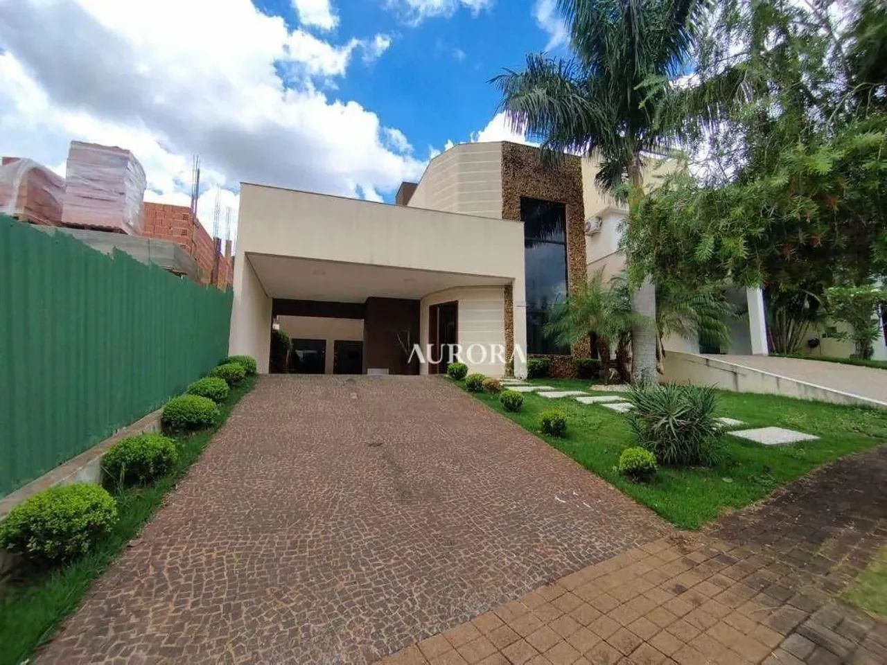 Casa com 3 dormitórios à venda, 270 m² por R$ 1.790.000 - Royal Forest - Londrina/PR