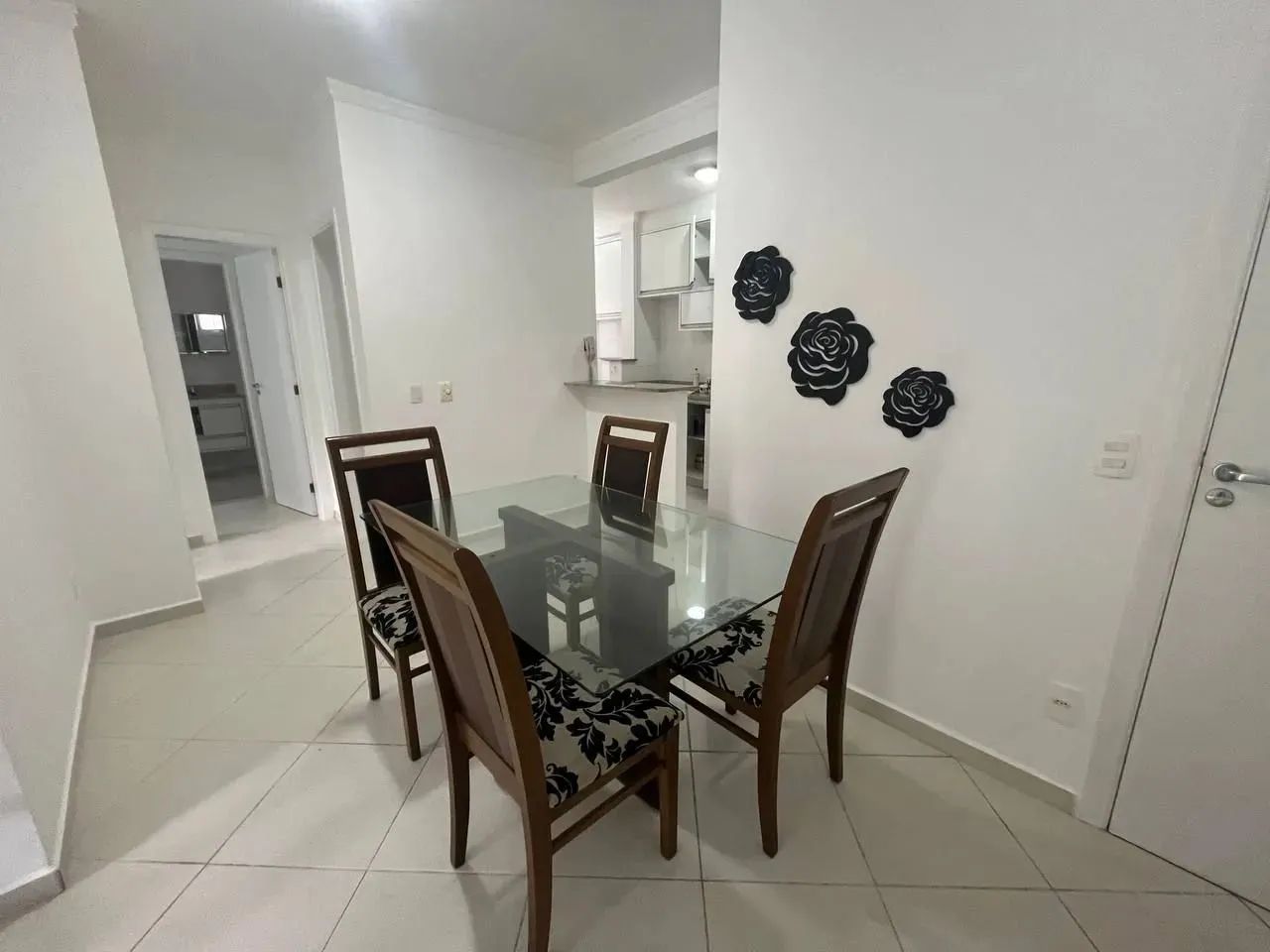 Apartamento em condomínio completo 2 dormitórios na área nobre da Praia Grande - Ubatuba - - Foto 4