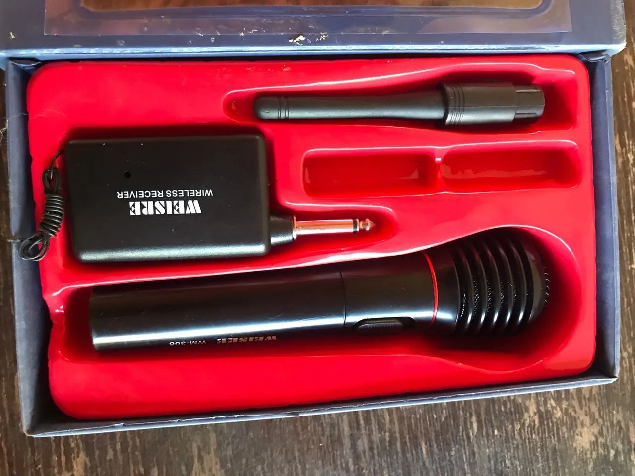 Microfone Sem Fio WeISRE Profissional - Ótimo estado!