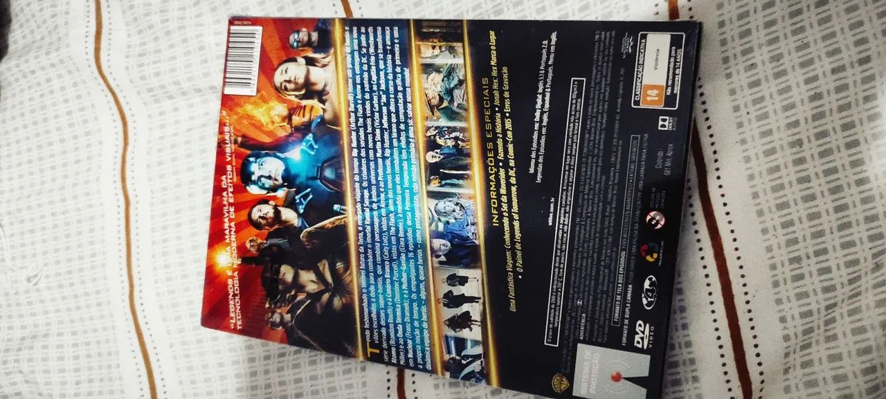 DVD NOVOS LACRADOS DC LEGENDS OF TOMORROW TEMP 1 E 2 COMPETA - CDs