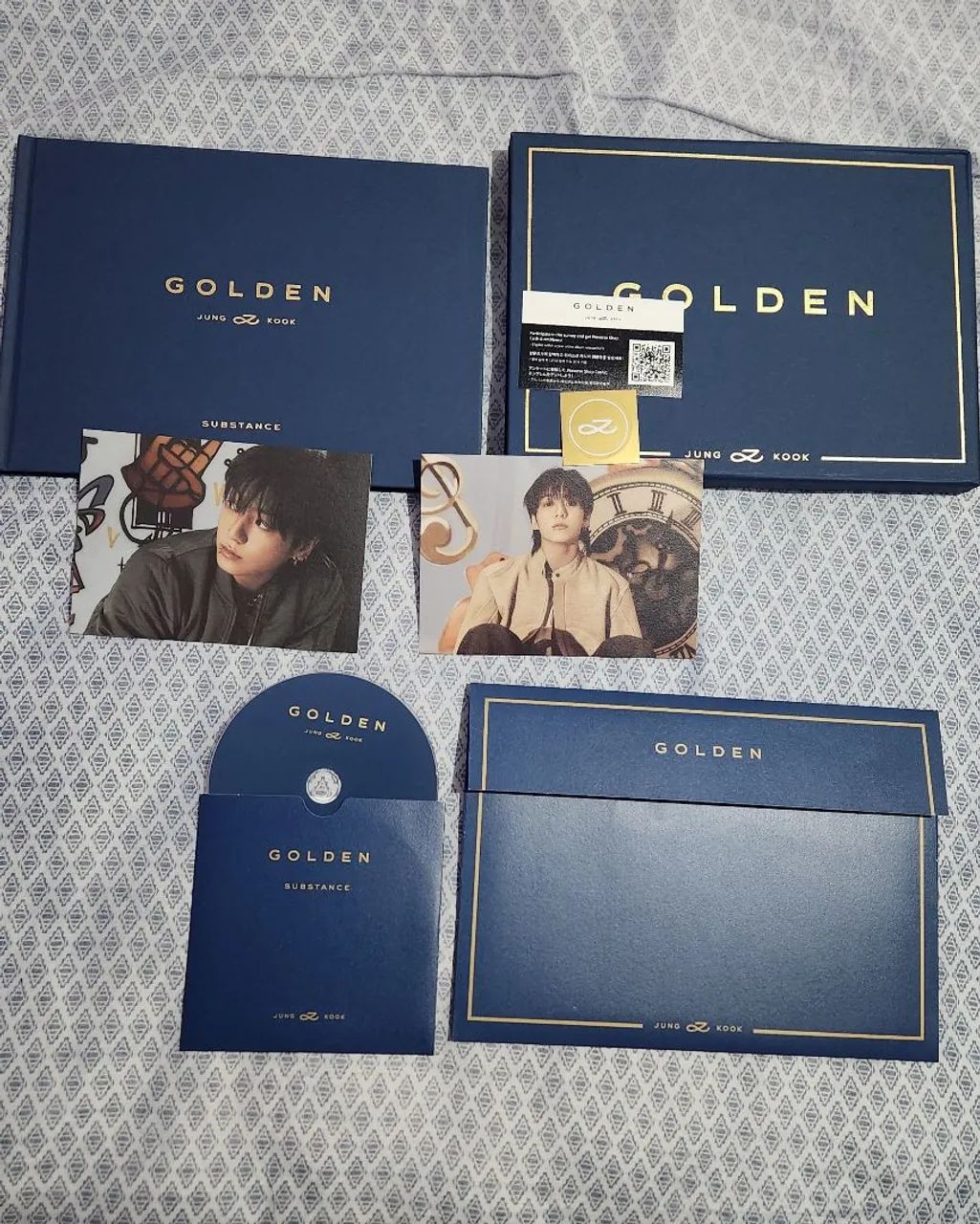 Álbum GOLDEN ver. SUBSTANCE  - Foto 2