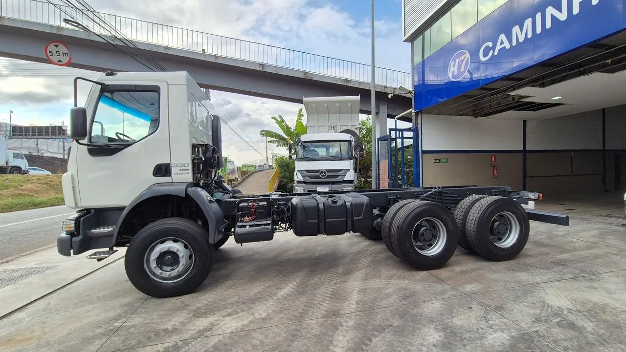 Volvo vm 330 - Foto 3
