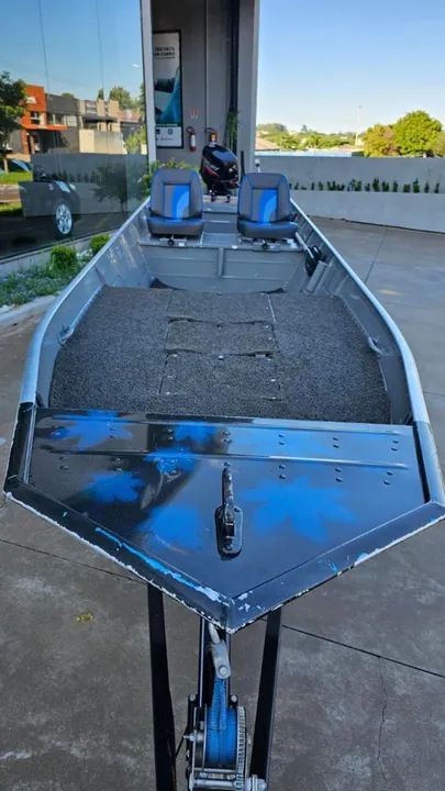 BARCO SEMI CHATO 6M MOTOR MERCURY 30HP COM PARTIDA 2023 - Foto 5