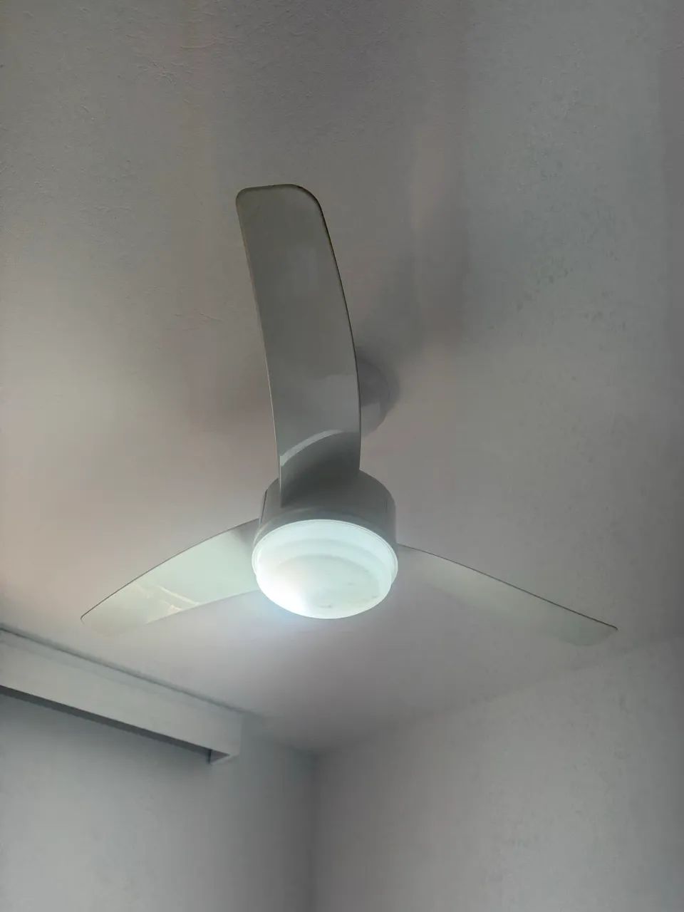  Ventilador de Teto Com Luz e Controle Remoto63824102673923121