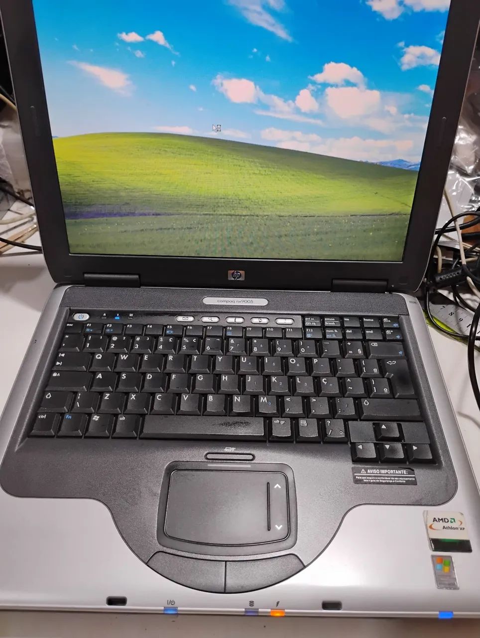 Windowsノート本体 old FMV Windows XP SP1 中古ノートパソコン 富士通 FMV-720NU5/B