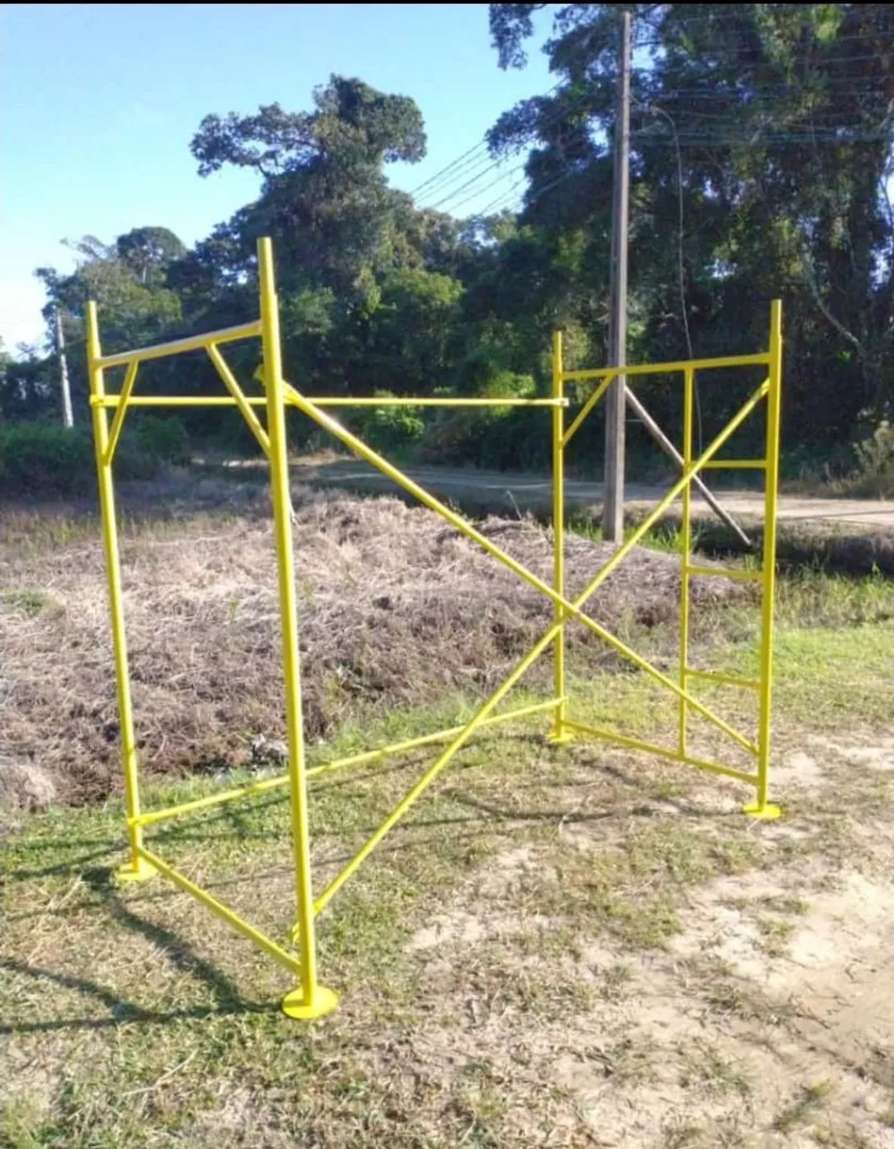 Andaime para pintura , reboco e manutenção- usado