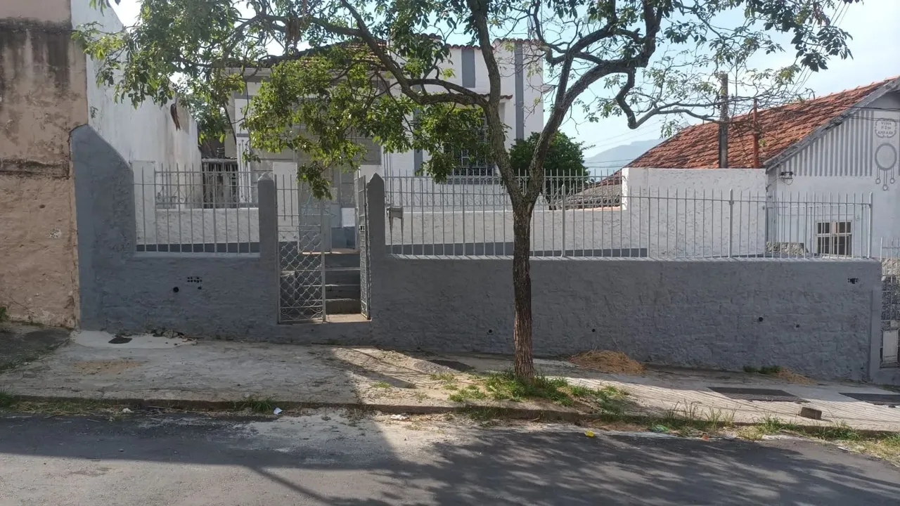 Excelente Terreno em Cascadura com uma casa.