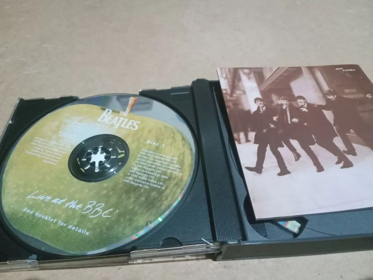 Cd duplo the beatles live at BBC  - Foto 4