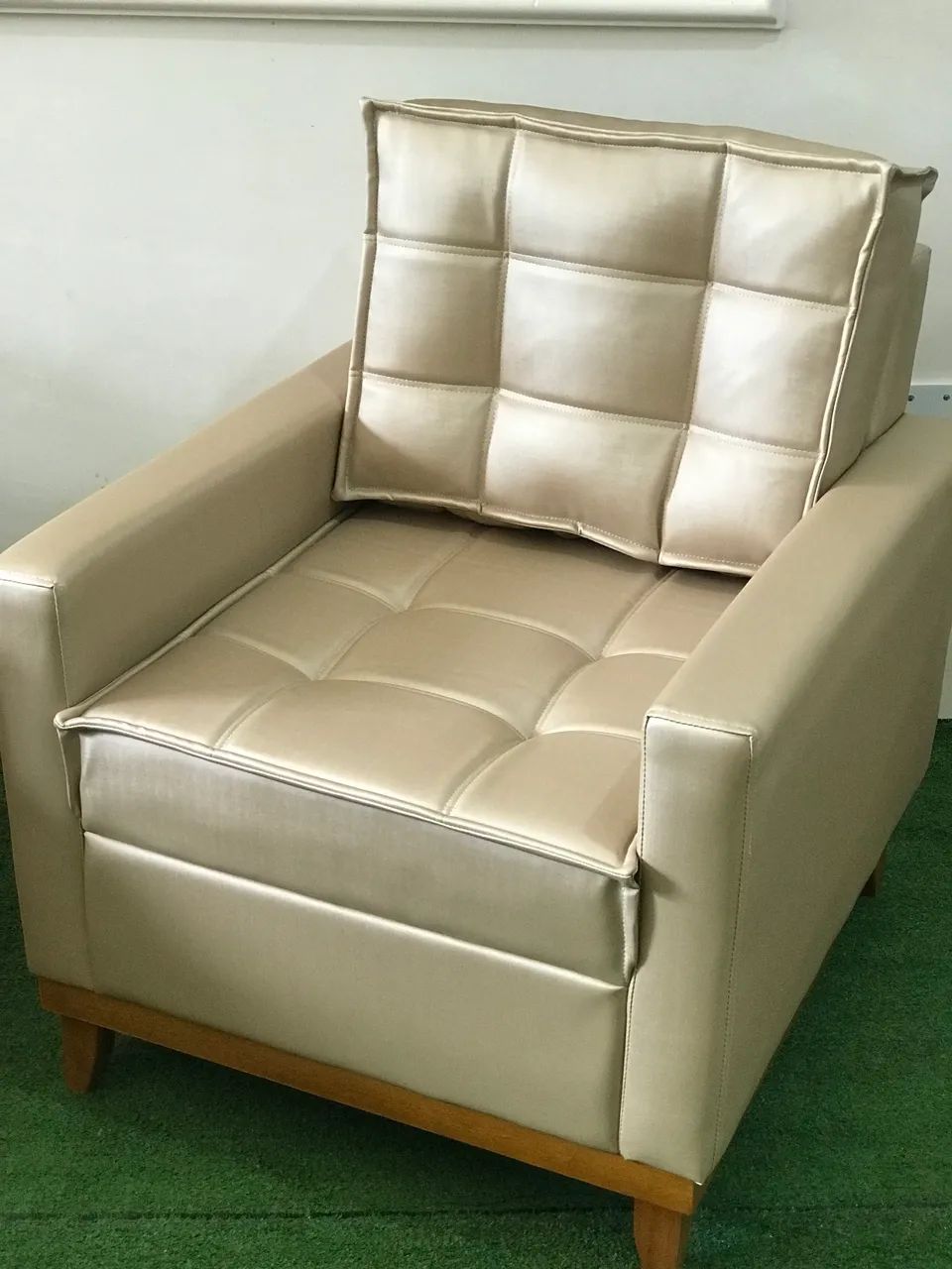 Poltronas em costuras Duplas, Tecido Facto Tipo courino  - Foto 4
