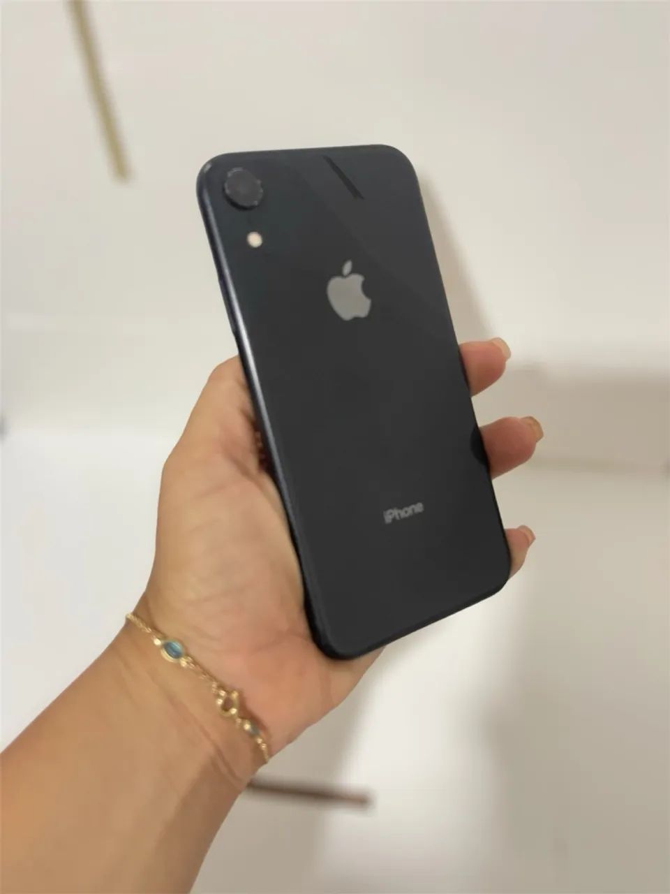iPhone XR - Em perfeito estado - cinza - R$ 900,00  - Foto 3