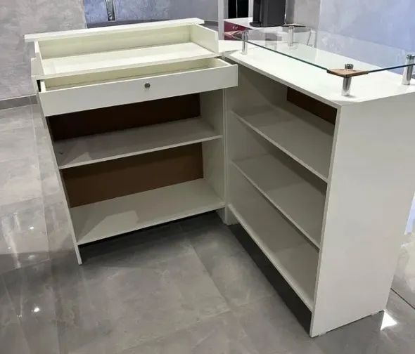 BALCÃO CAIXA + BALCÃO SIMPLES COM TAMPO DE VIDRO - NOVO  - Foto 2