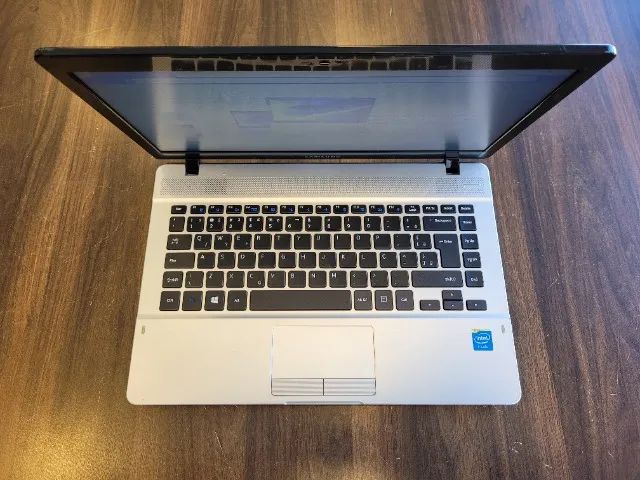 Notebook Samsung Essentials E21 | Celeron | 128GB SSD | 8GB DDR3L | 14" - Foto 4