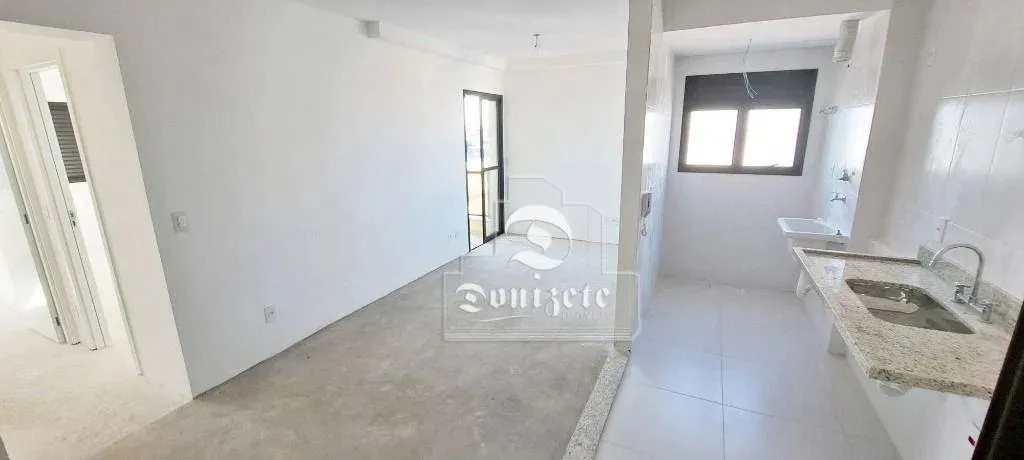 Apartamento com 2 dormitórios à venda, 57 m² por R$ 390.000,00 - Vila Valparaíso - Santo A