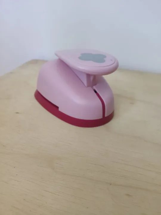 Cortador de papel para enfeites e doces