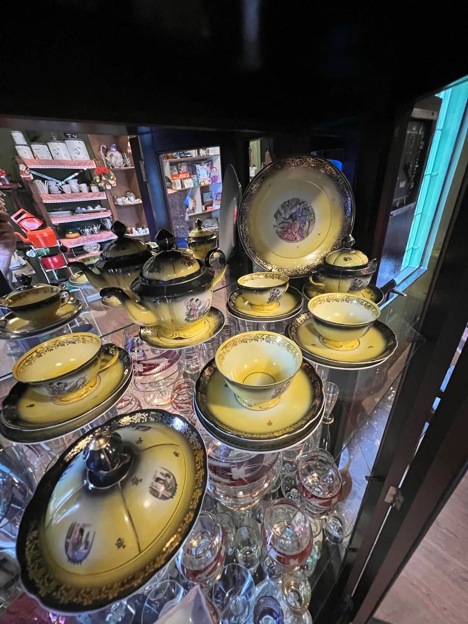 Belíssimo e antigo conjunto de chá  - Foto 6