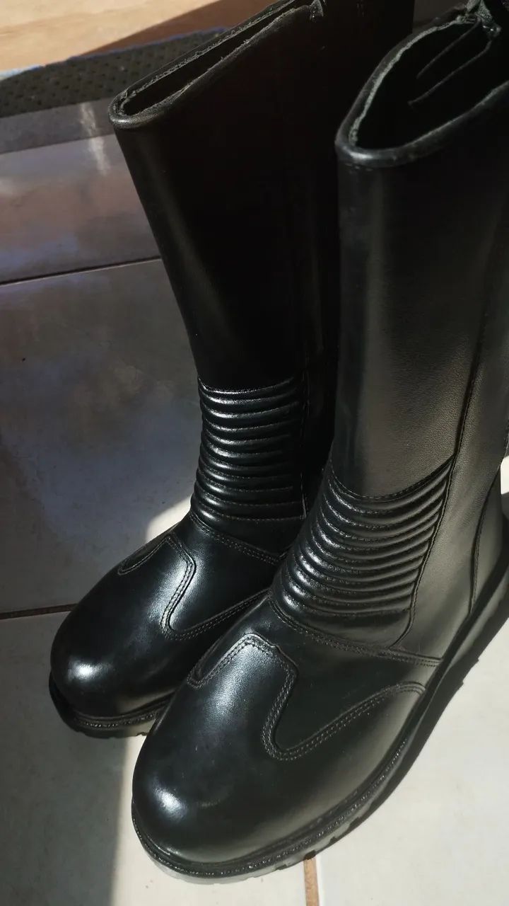 Bota cano longo - Couro militar/motoqueiro 