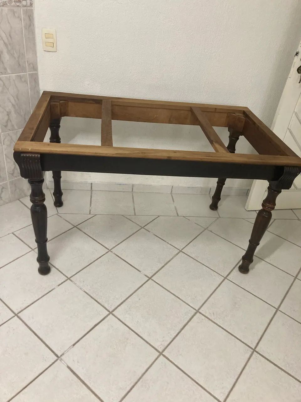 Mesa de madeira torneada  - Foto 2