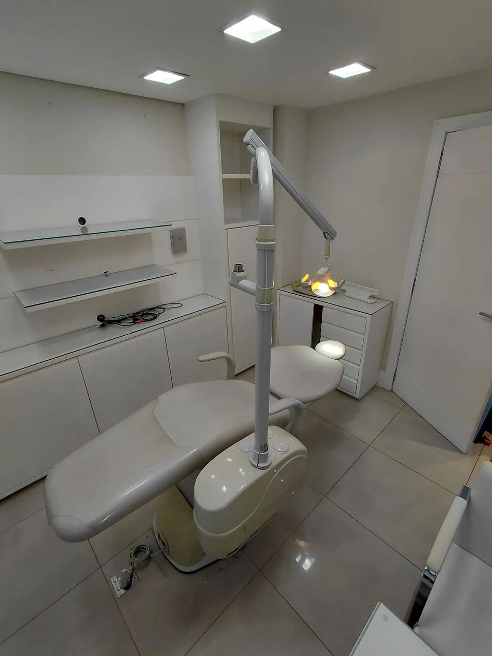 Cadeira Gnatus médica e estética  - Foto 5