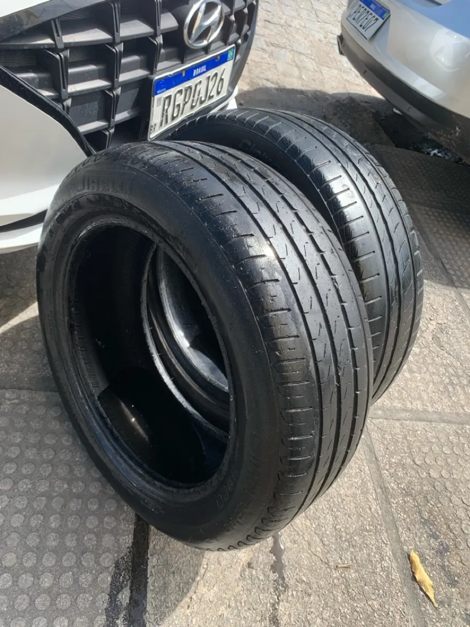 Pneus Pirelli em Ótimo Estado 205 / 55 / 16