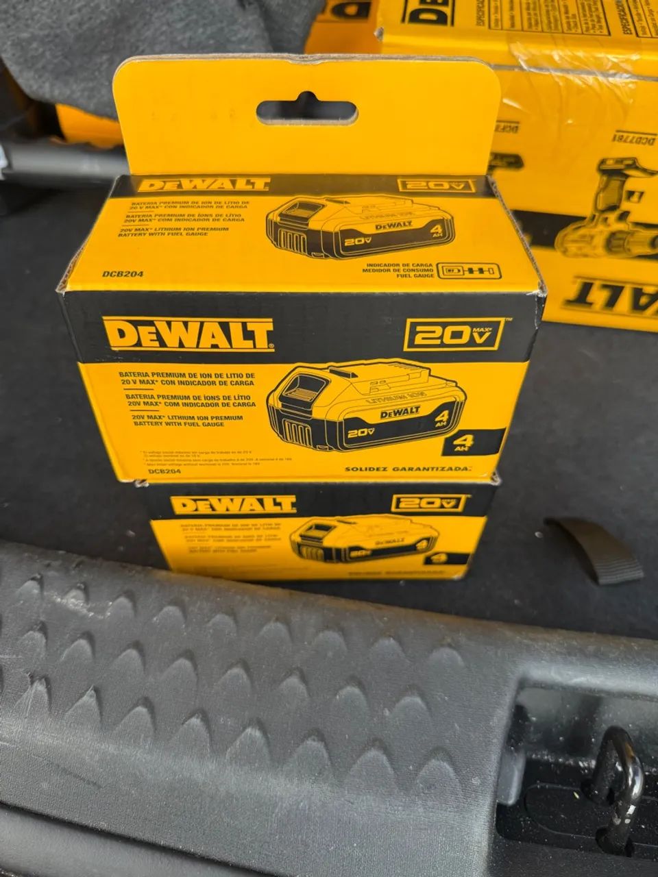 Bateria Dewalt 20V Max XR - 4.0Ah - Foto 5