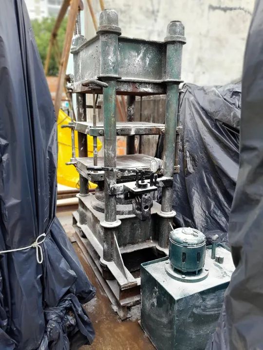 Prensa para borracha 750x600 - Foto 4