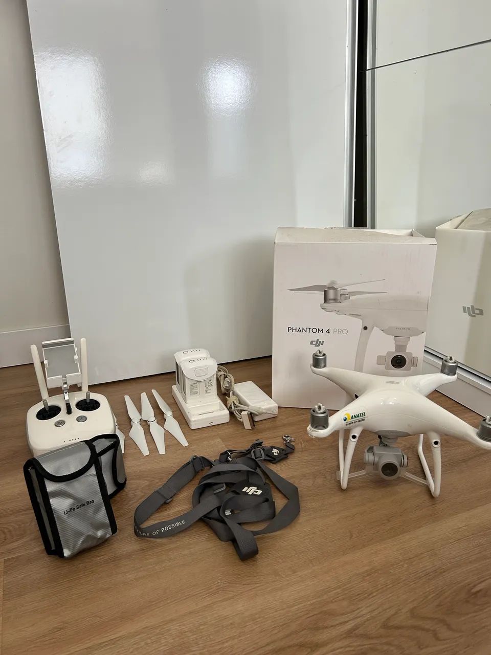 DRONE DJI PHANTOM 4 PRO - COMPLETO  - Foto 5