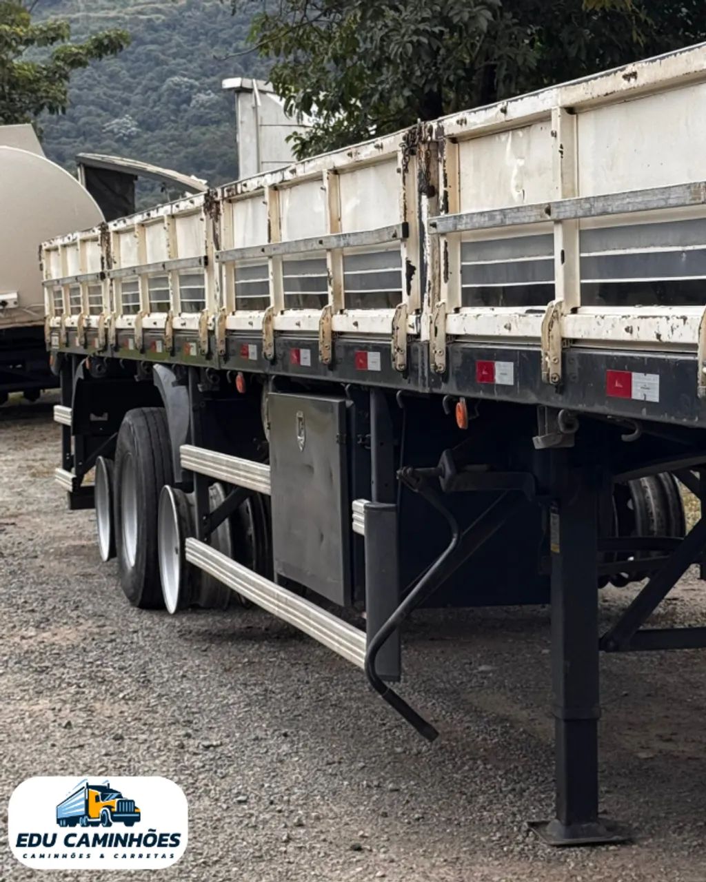 CARRETA CARGA SECA GRADE BAIXA LS RANDON - Foto 3