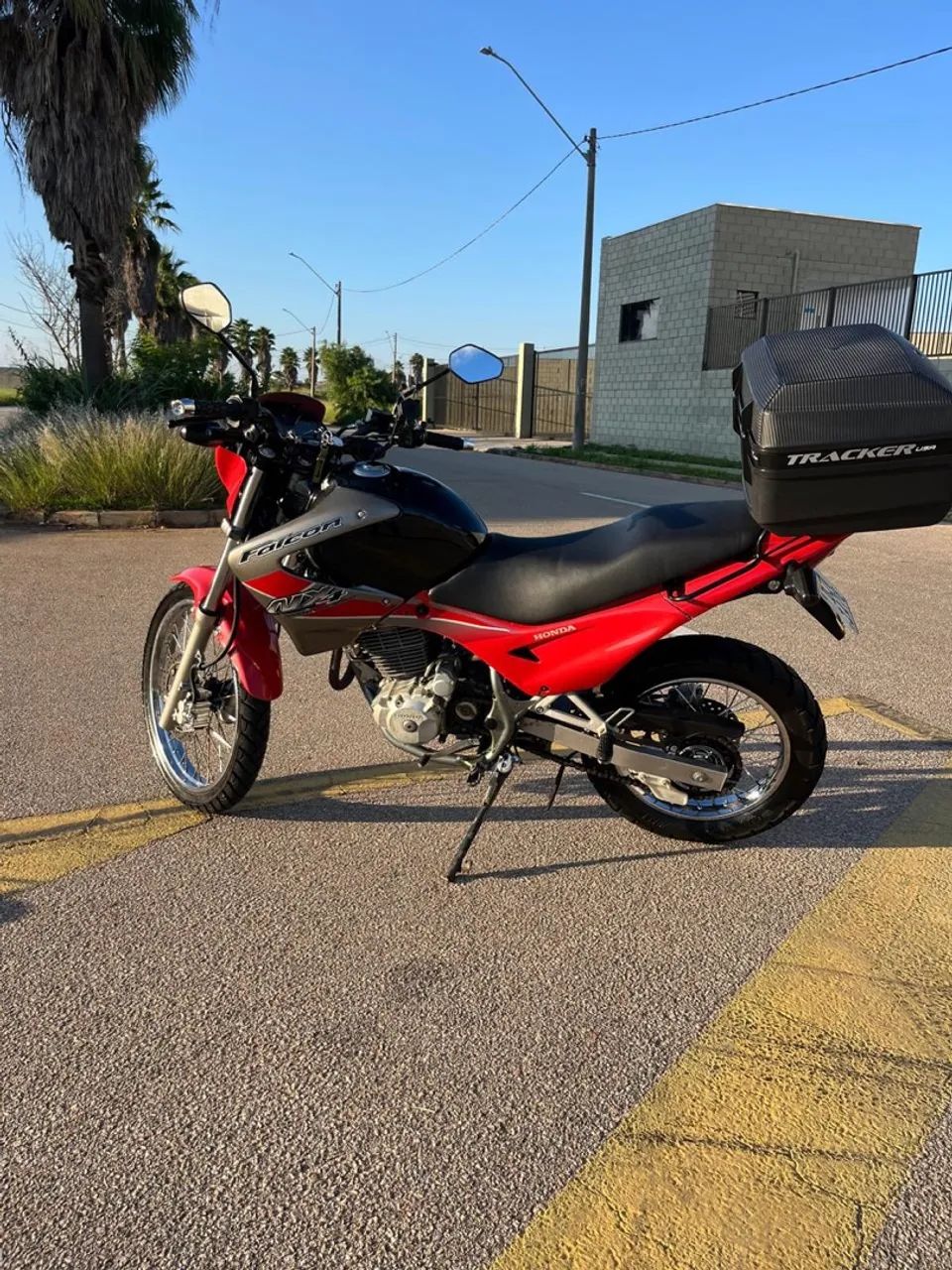 Falcon 400 - Foto 2