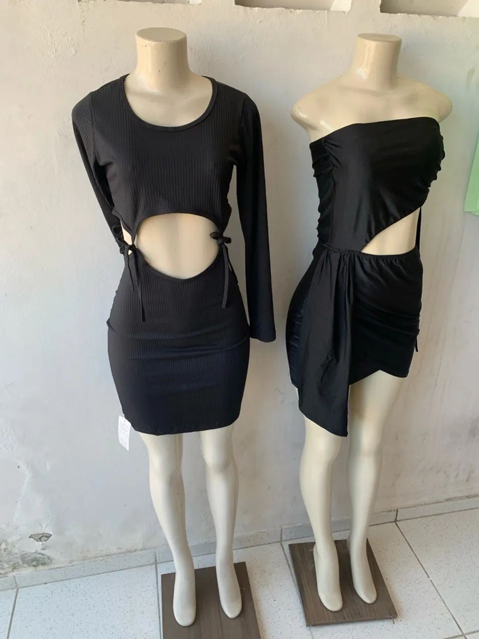 2 manequins