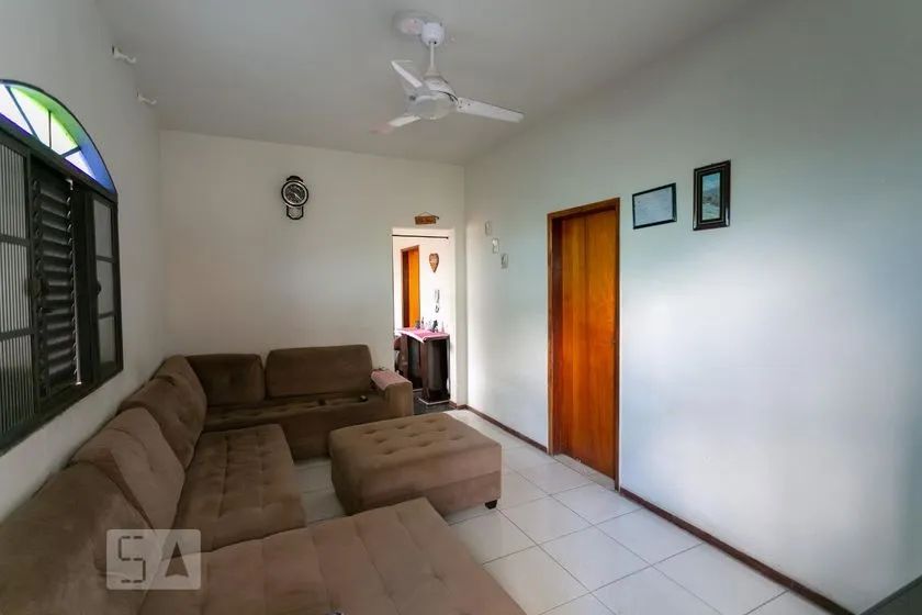 Casa à Venda - Concórdia, 2 Quartos, 400 m2