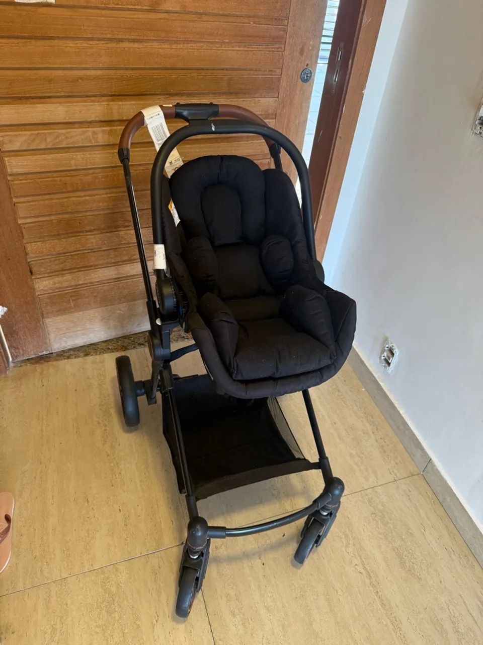 Carrinho com bebê conforto  - Foto 2