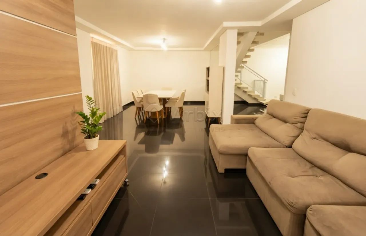 Apartamento mobiliado para locação e à venda no Edificio Residencial Vivaldi no Centro de 