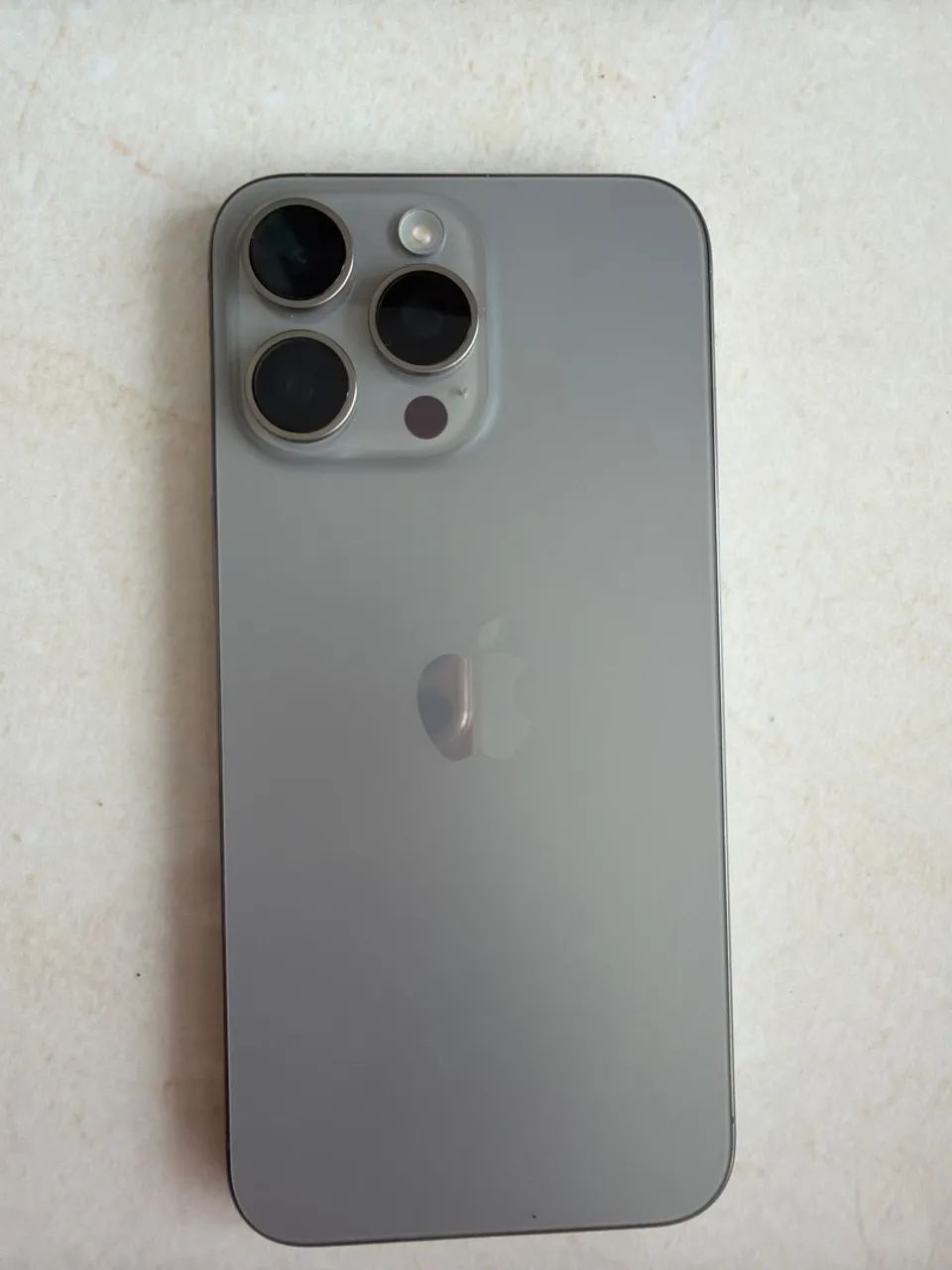 iPhone 15 pro Max 256, sem marcas, nunca trocado peça - Foto 2