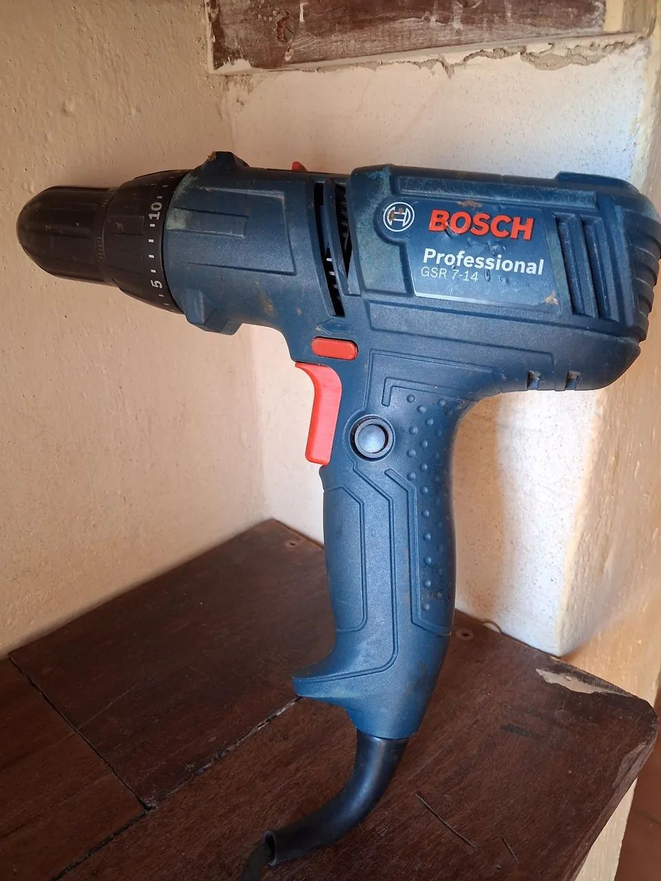 Furadeira Parafusadeira Elétrica De 10mm Bosch GSR 7-14