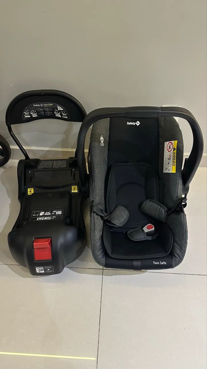 Carrinho semi novo Safety 1st com bebê conforto - Maternidade e