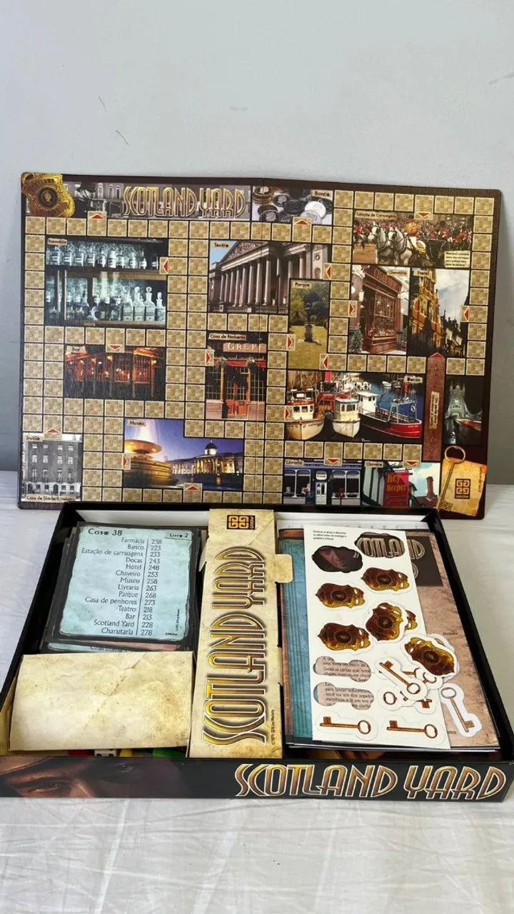 Jogo de tabuleiro Scoland Yard - Jogo do Sherlock Holmes - Foto 2