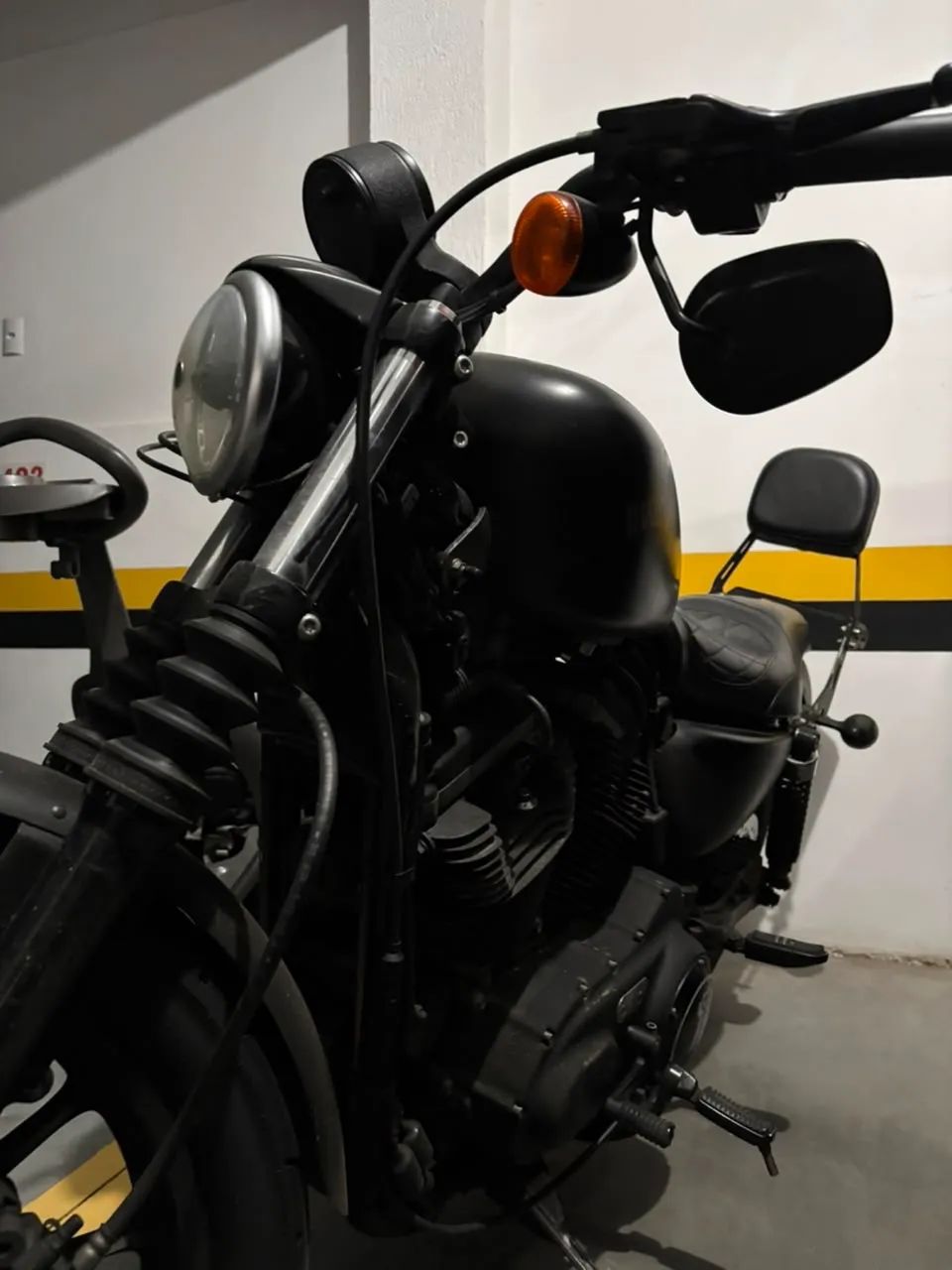 Harley Davidson XL 883 Iron  - Foto 3