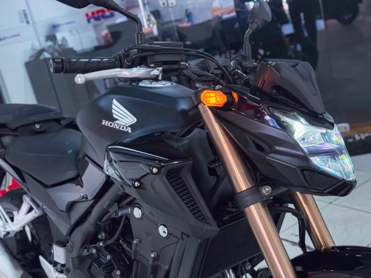 HONDA CB 500F ABS 2024 - COR EXCLUSIVA - Foto 6